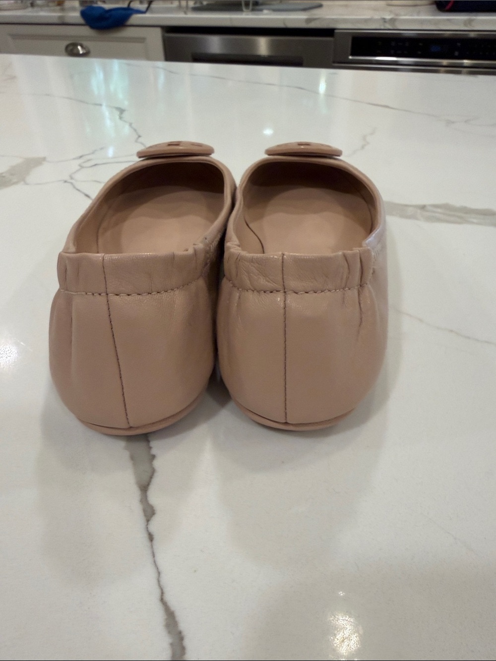 Tory Burch Nude Pink Leather Logo Round-Toe Ballet Flats - Picture 3 of 5
